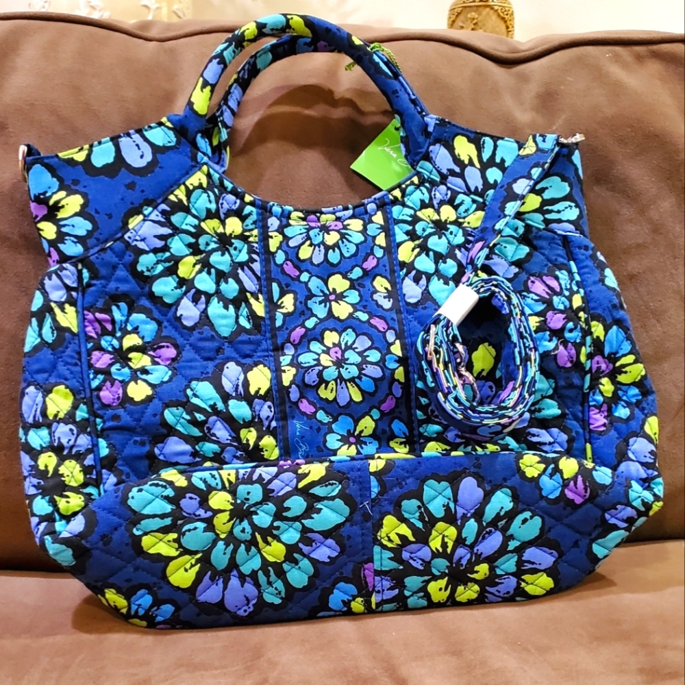 BNWT Vera Bradley- Two Way tote